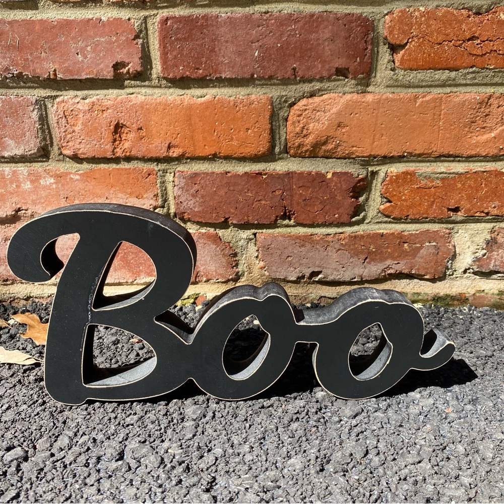 Black 'Boo' Halloween home decor wooden Sign